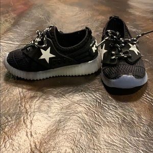 Girls toddler tennis shoes new